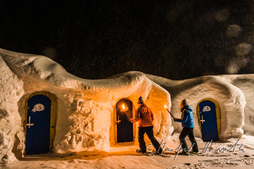 guests of the igloo hotel at the 