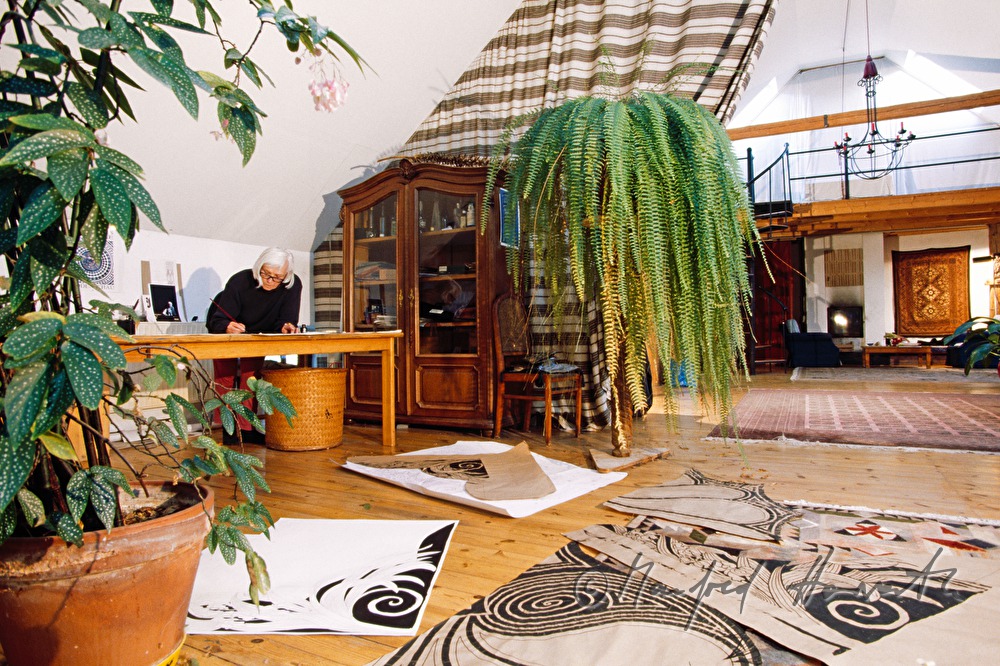 textile artist VESNA in her studio