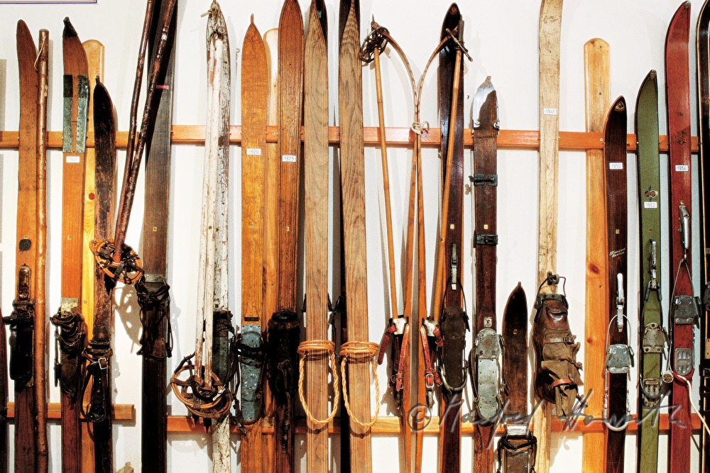 historic skis