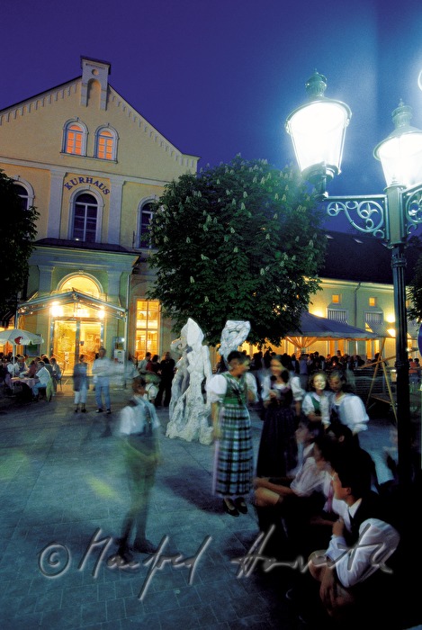 nightlife on the main square of Bad Aussee