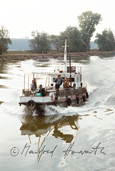 tugboat on the way to Tulcea