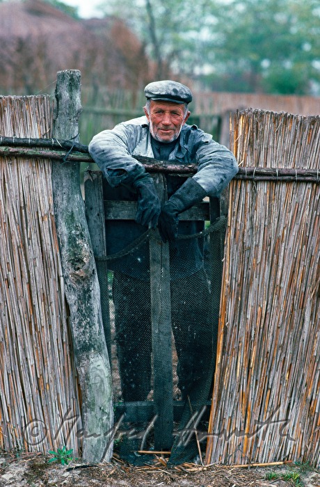 metal worker with leather gloves