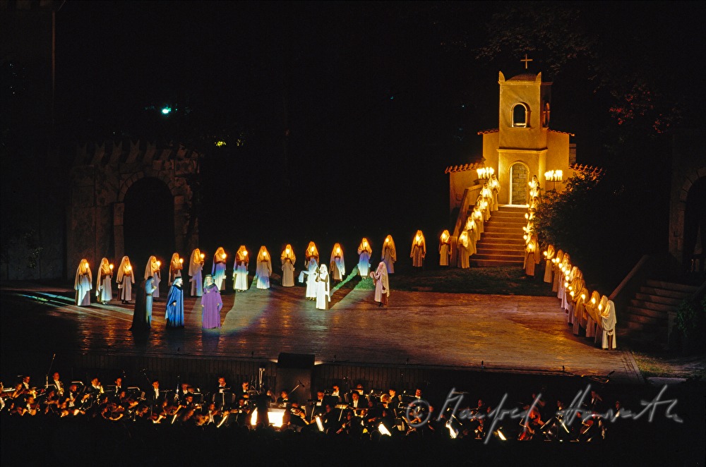stage setting of the opera Duke Bluebeard's Castle