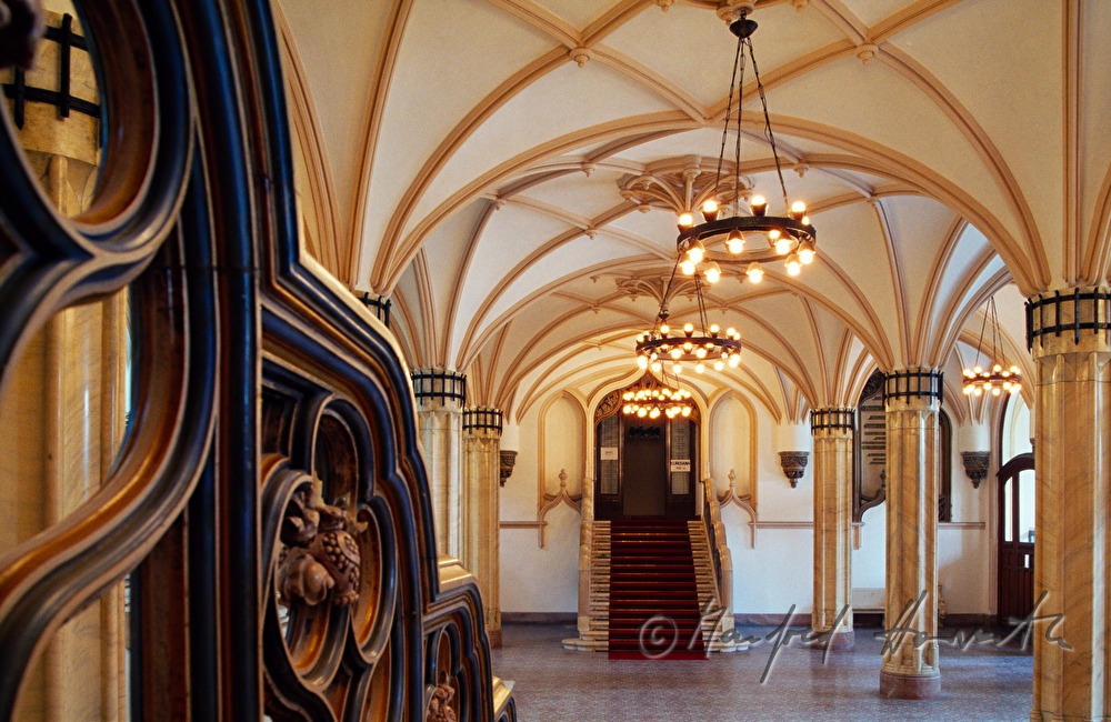 ribbed vault in the foyer of the former Treasury