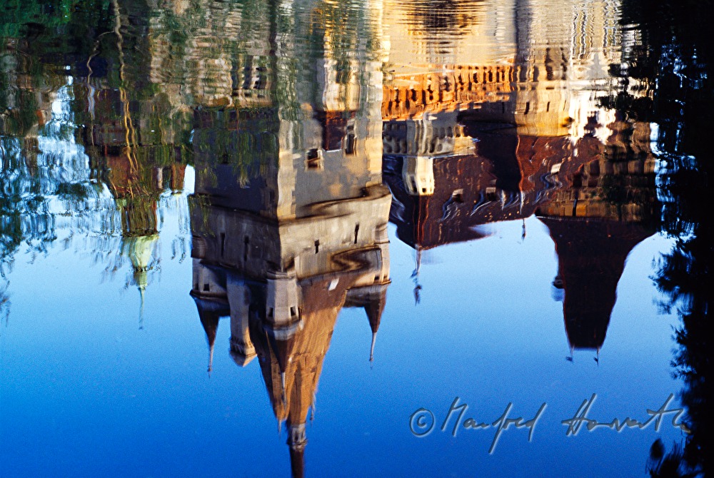reflection of Castle Vajdahunyad