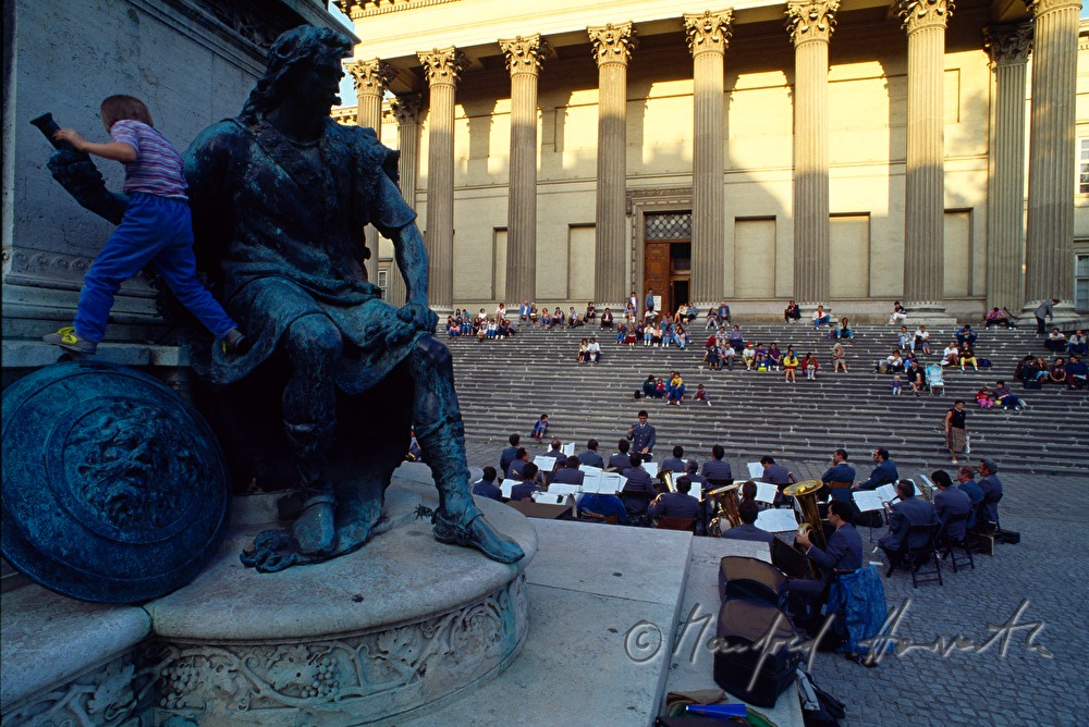 Museum of Fine Arts, concert