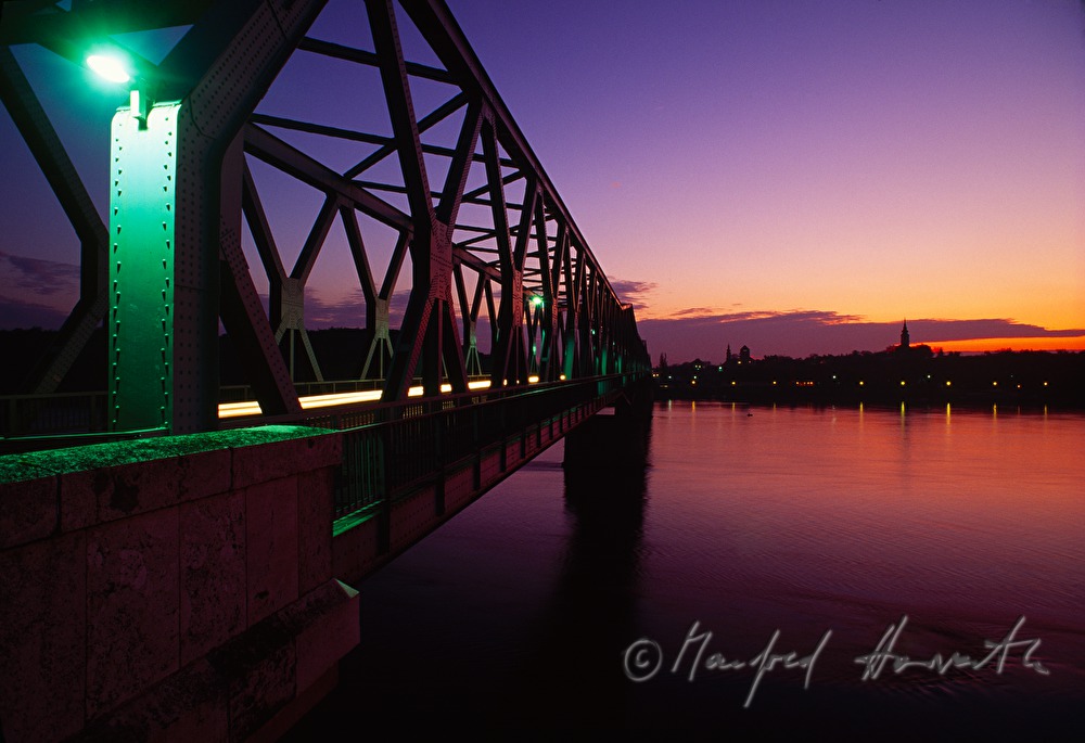 Beszedes Jozsef Bridge and old town