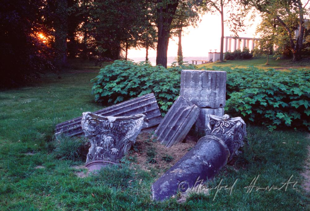relics in the Park Kleinglienicke