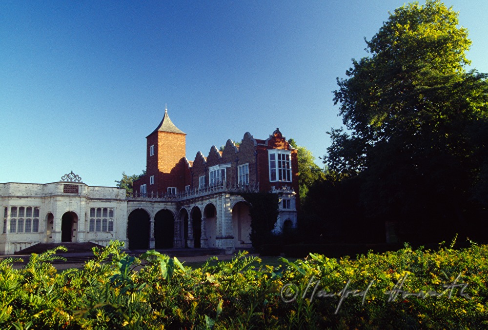 formal gardens with Holland House