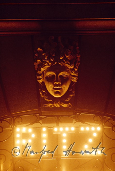 Hotel Ritz, ornament on fassade