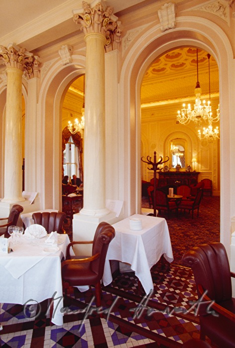 Charing Cross Hotel, tearoom