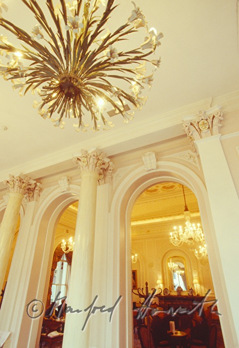 Charing Cross Hotel, tearoom
