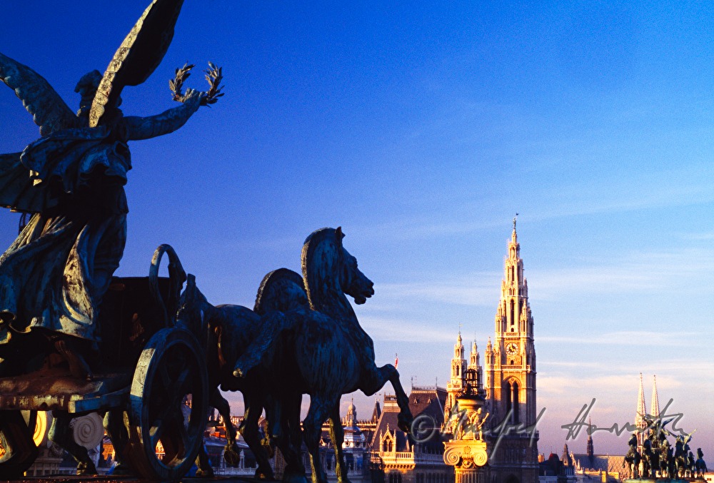 view from parliament (with sculpture from the roof)
