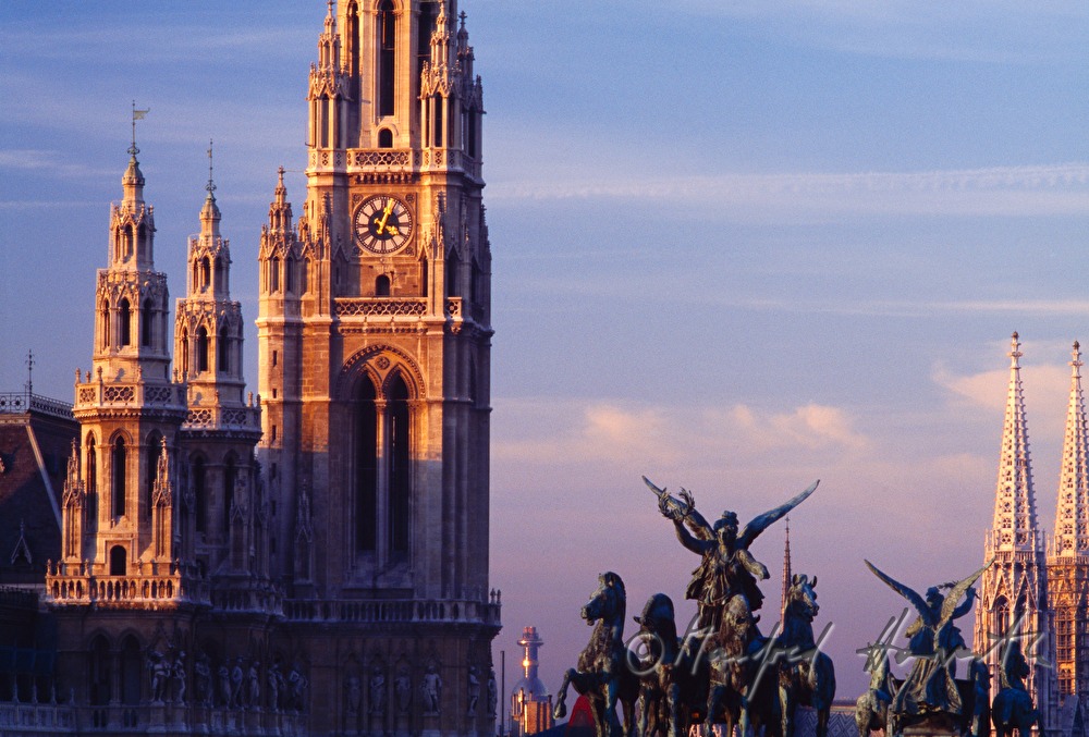 view from parliament (with sculpture from the roof)