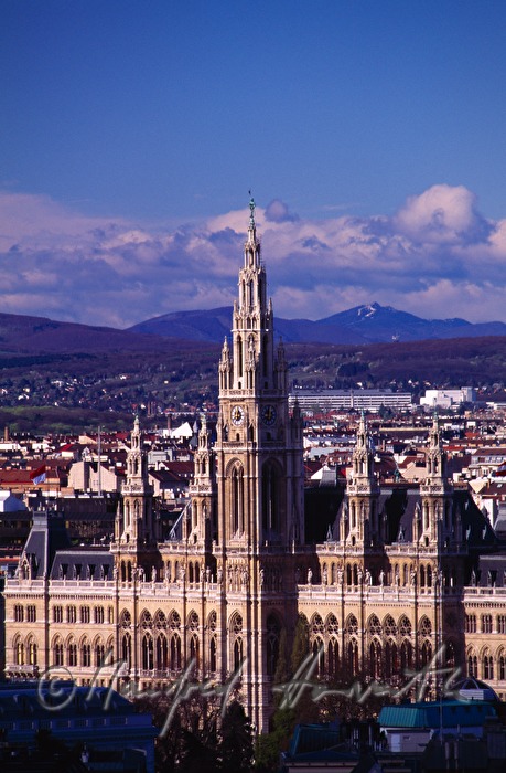 view from the Ringturm to the Wienerwald