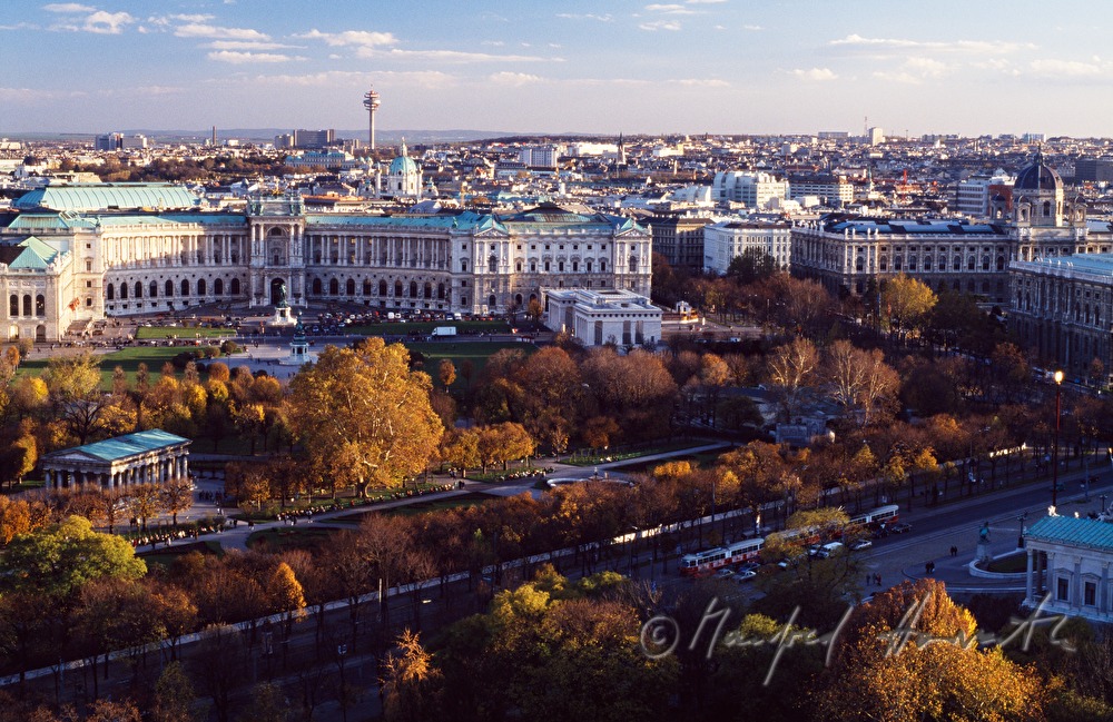 Heldenplatz and Hofburg from the Rathaus tower
