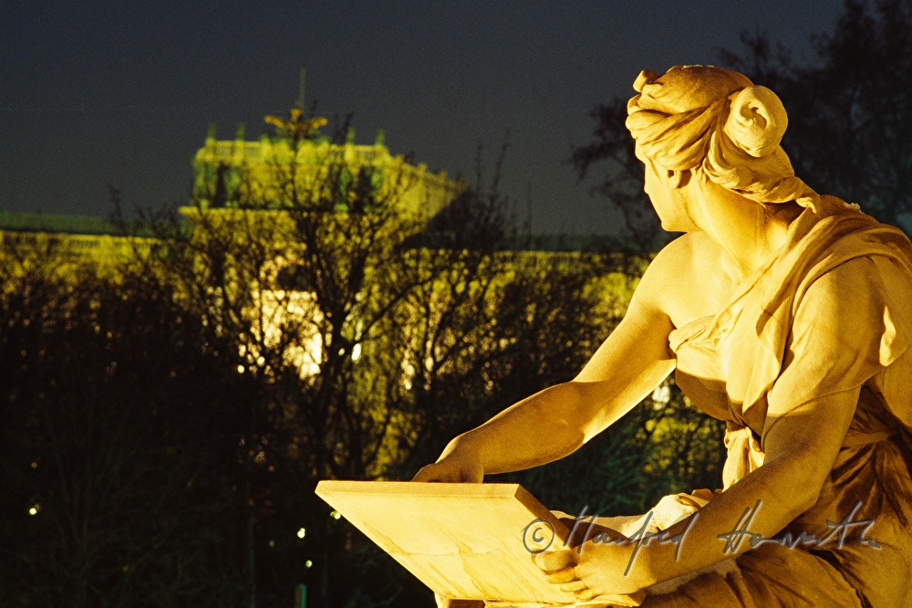 detail of the fountain in front of the Parliament