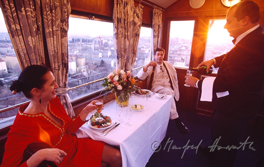 Wiener Riesenrad, dinner in the gondola
