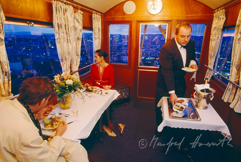 Wiener Riesenrad, dinner in the gondola