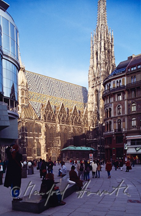 Stock-im-Eisen-Platz and St. Stephen's Cathedral