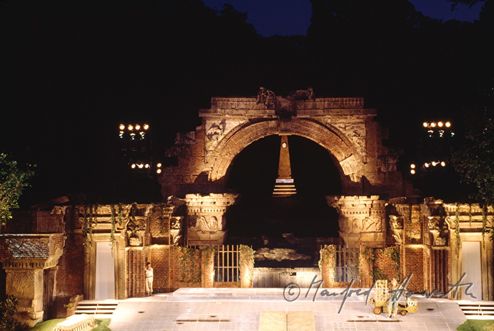 open air opera (Magic Flute / Mozart)