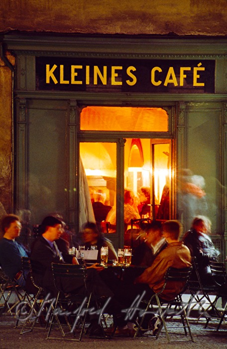 view from outside into Kleines Cafe