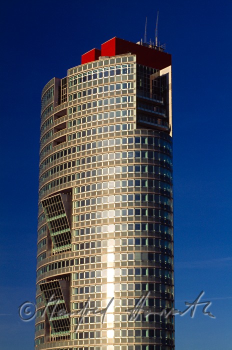 Andromeda Tower in UNO City