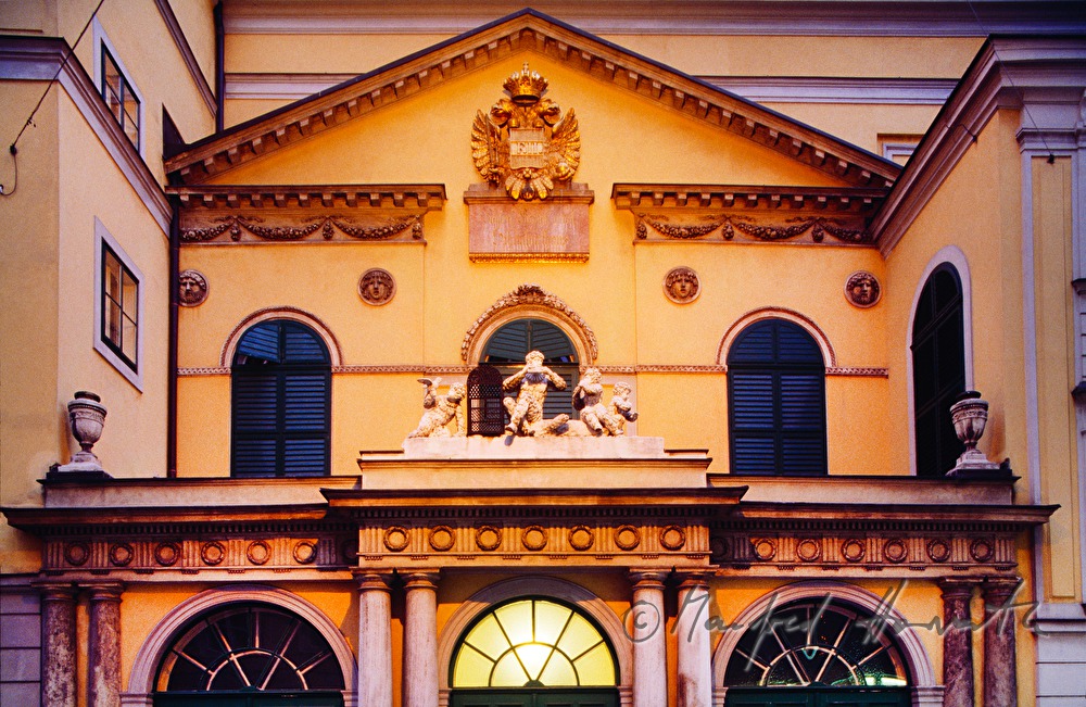 Papagenotor of the Theater an der Wien