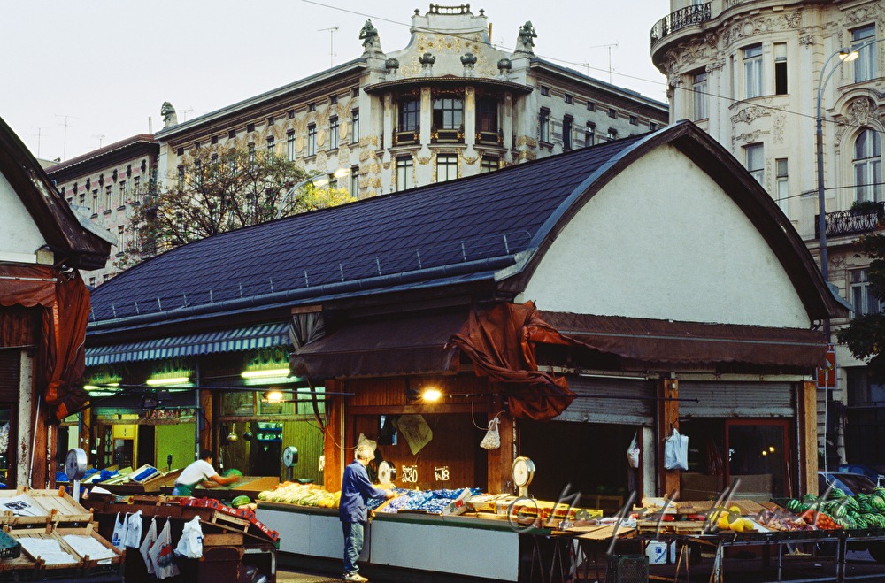 market stand and Otto Wagner House