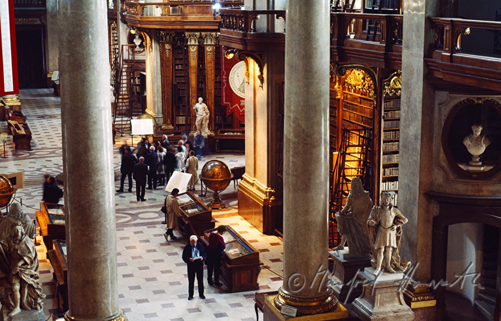 large ceremonial room of the Imperial Library