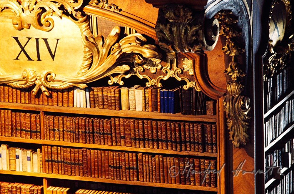 books in the shelf of the state room