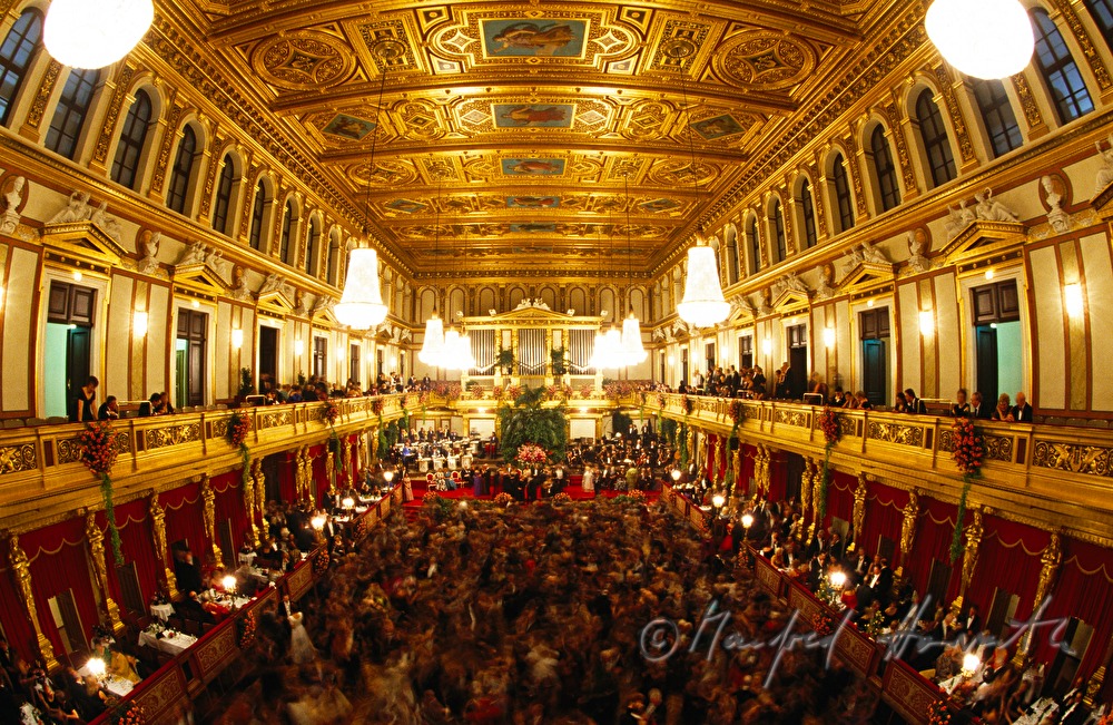 dancers at the Philharmonikerball
