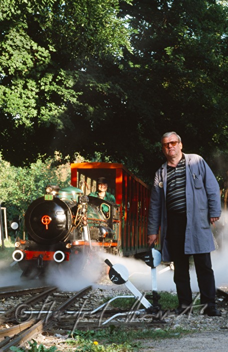Liliput gauge light railway, switchman