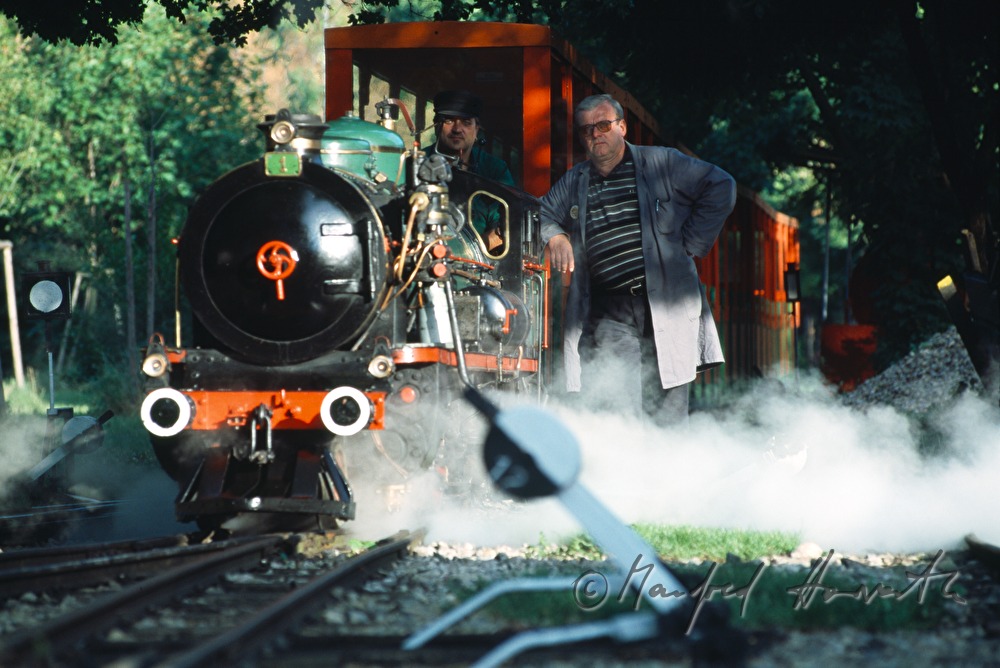 Liliput gauge light railway, switchman