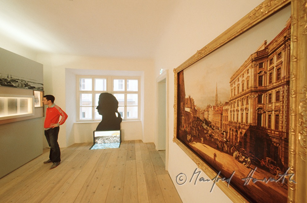 painting with old Vienna, Mozart bust