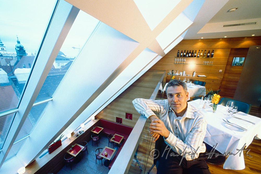 owner of Café-Restaurant Huth
