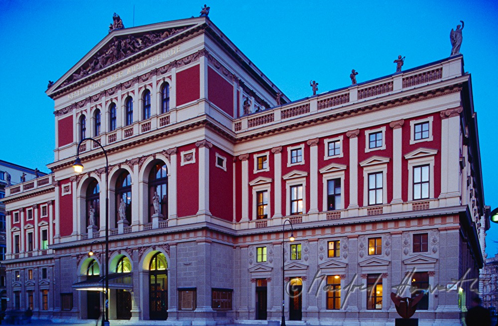 main fassade of the Wiener Musikverein