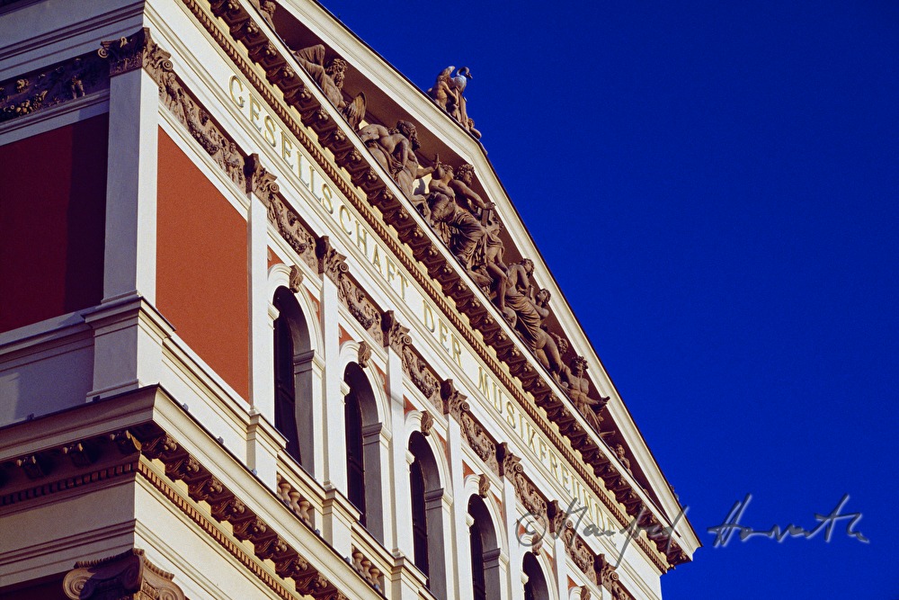 main fassade of the Wiener Musikverein
