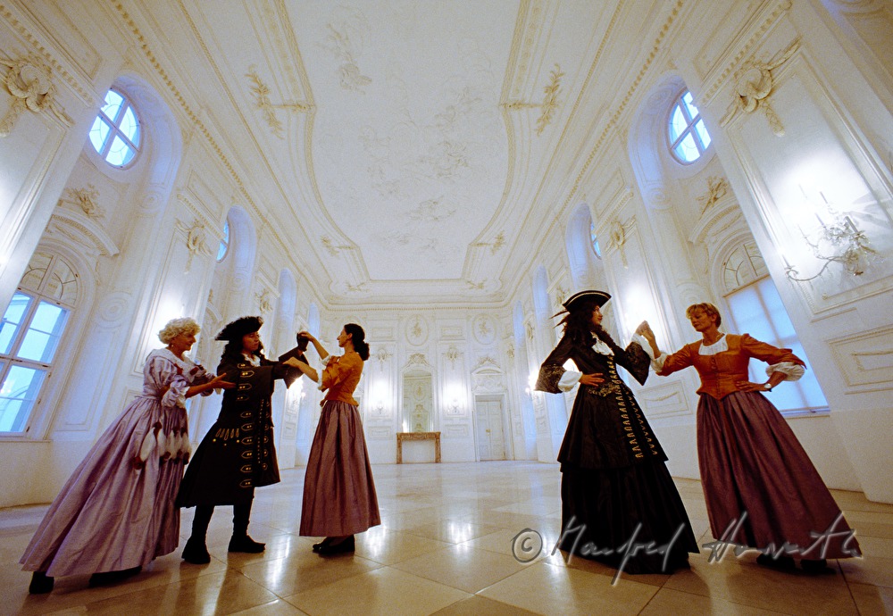 historic music in the ballhall