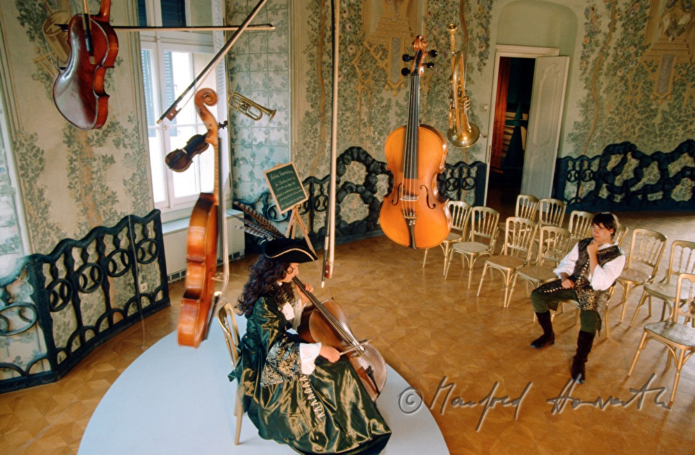 baroque exhibition, music hall, rehearsal