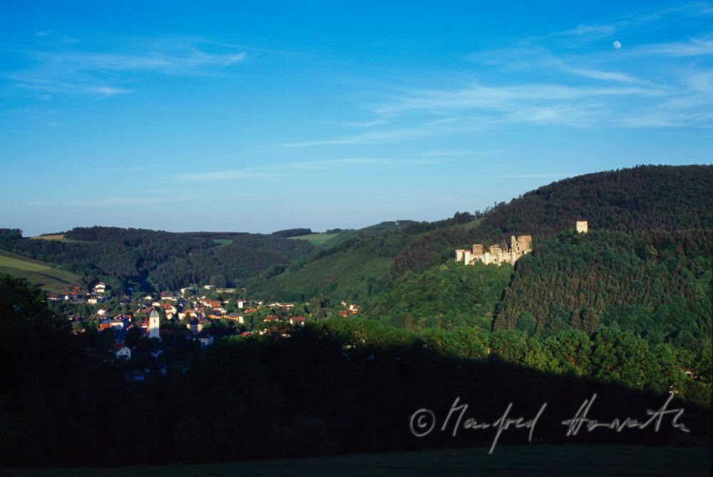 Kirchschlag and castle ruins