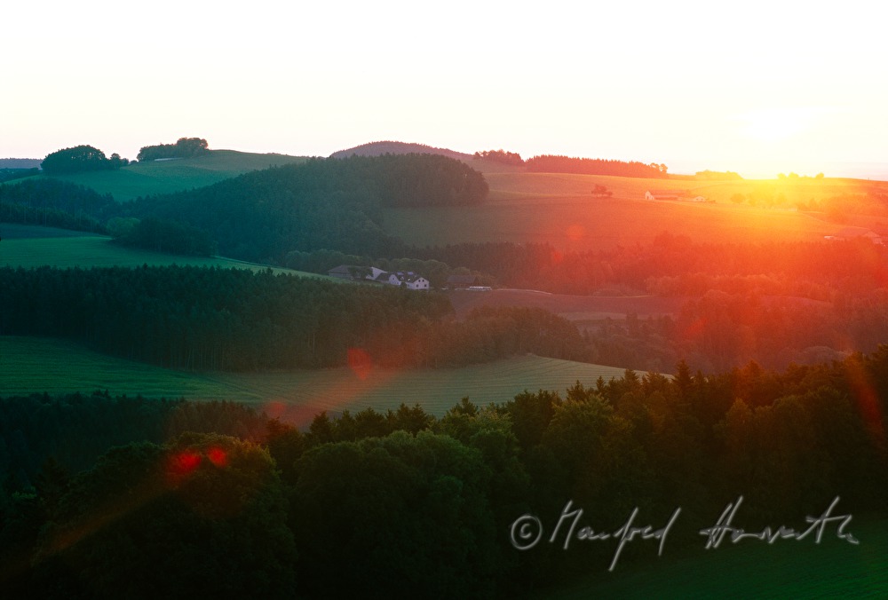 gentle hills of Bucklige Welt, farmhouse