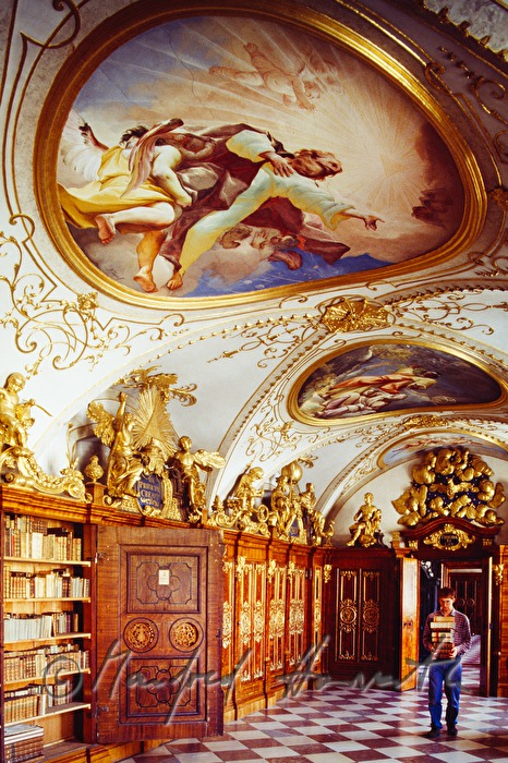 Monastery Englische Fraeulein, library