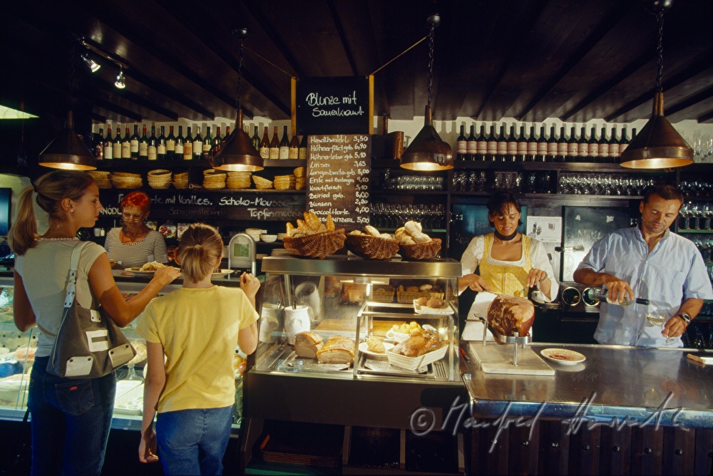 wine tavern Fischer, self-service showcase