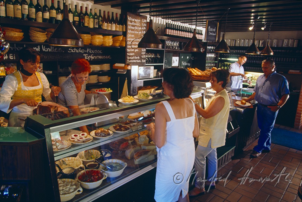 wine tavern Fischer, self-service showcase