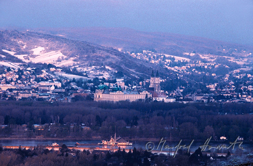 view from the Bisamberg over the Danube to Vienna Woods