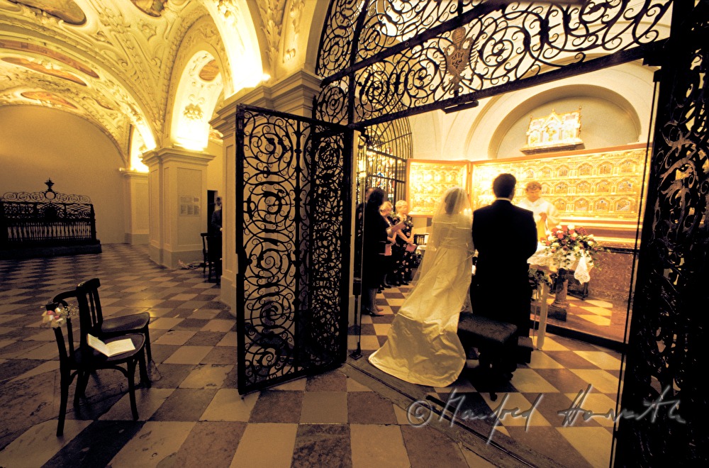 Verduner Altar, wedding ceremony