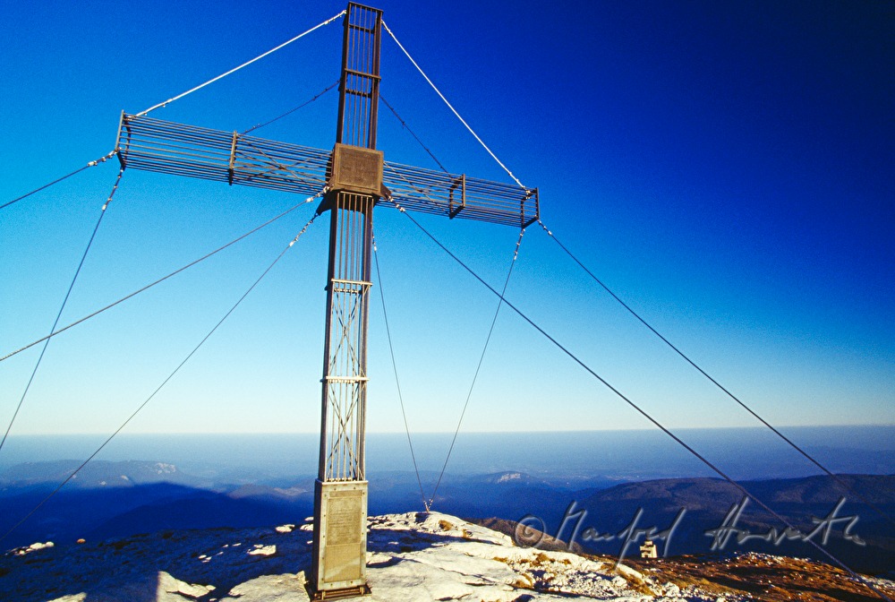 cross on the summit of Hochschneeberg