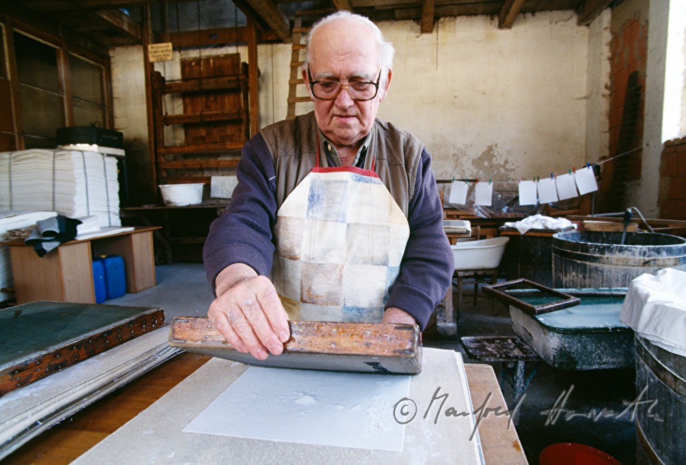 making of deckle-edge paper