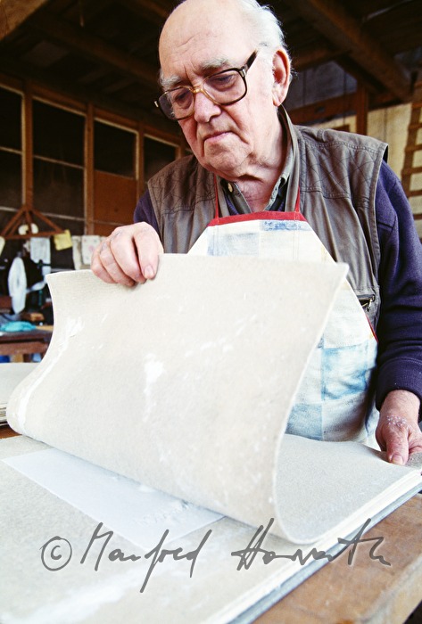 making of deckle-edge paper